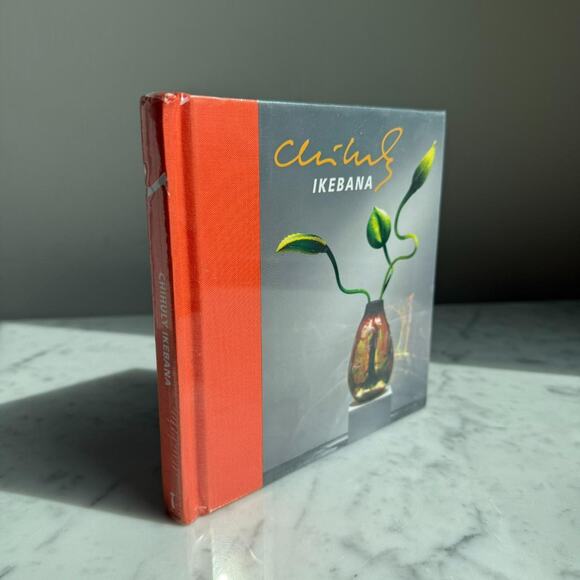 Ikebana by Clara Lee – Modern Flower Arrangement Art Book (Hardcover) - Picture 5 of 7